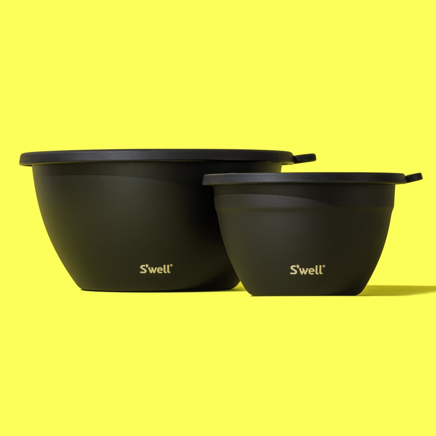 salad-bowl-kit-xl-184oz-q0 Swell-Onyx-Salad-Bowl-XL-Lifestyle.jpg