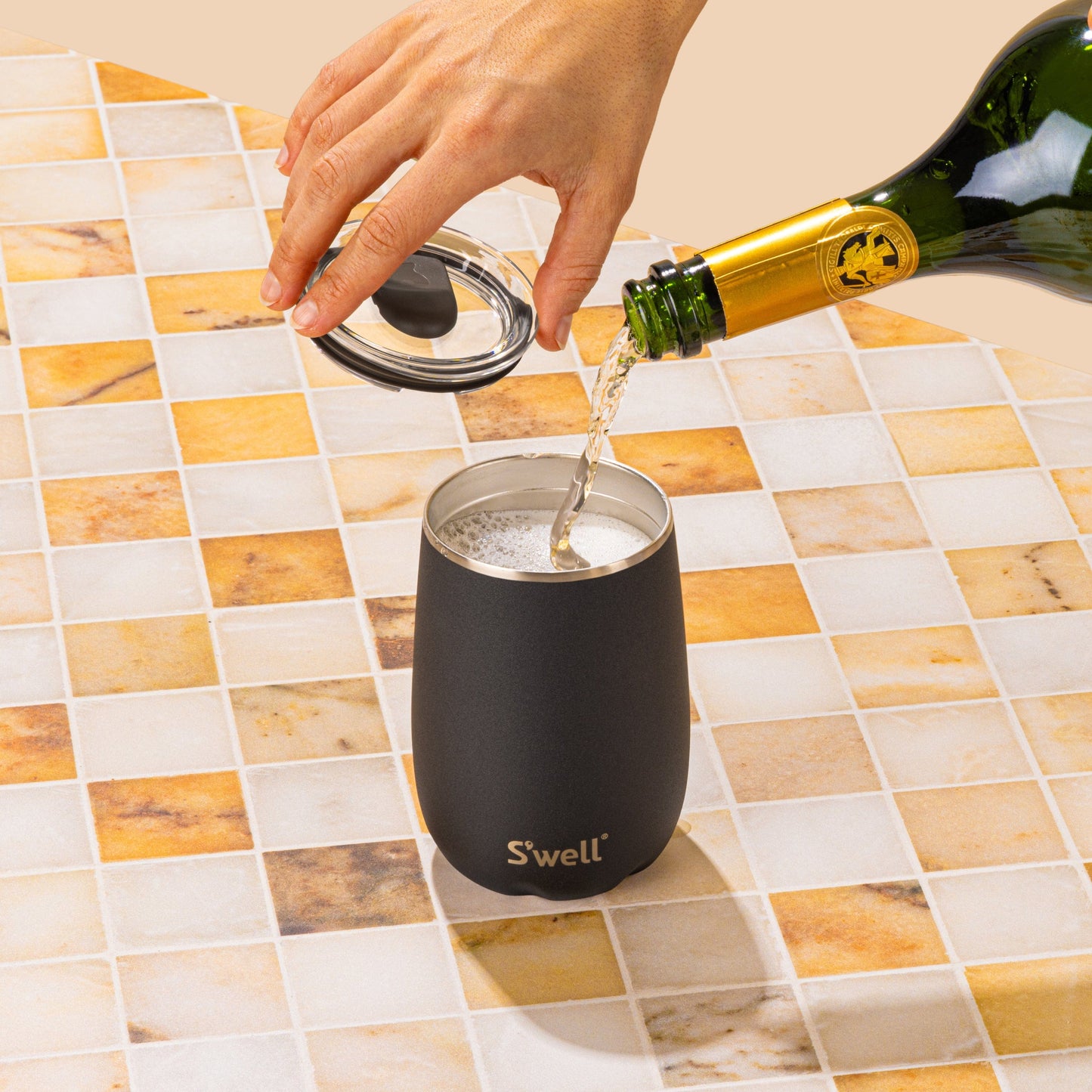 xl-sip-and-chill-bundle-q2 Swell_ONYX_XL_BARWARE_SET_Lifestyle-1.jpg